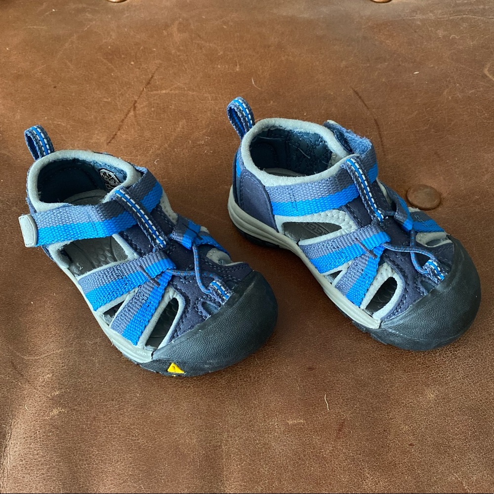 Keen Sandals TODDLER size 6